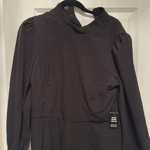 NWT - Picture 2 of 4